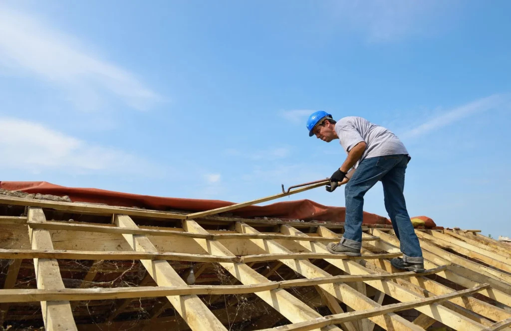 Hire professional roofer