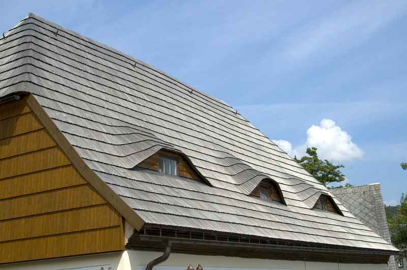 Cedar roof installation, Nashville TN